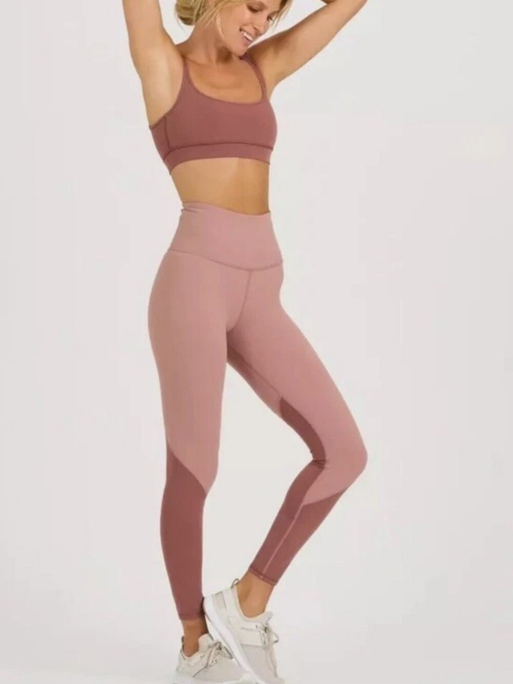 Vuori Colorblock studio leggings  high waisted size small light terra cotta
